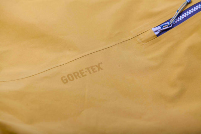 under-armour-details-73041